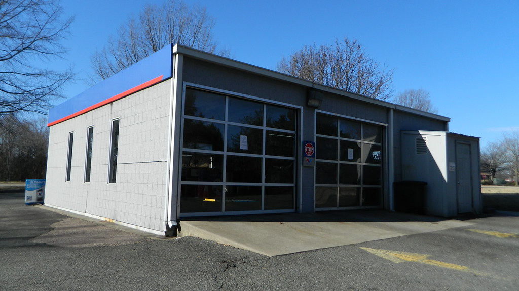 Valvoline Express Care Valvoline Express Care (1,050 squar… Flickr
