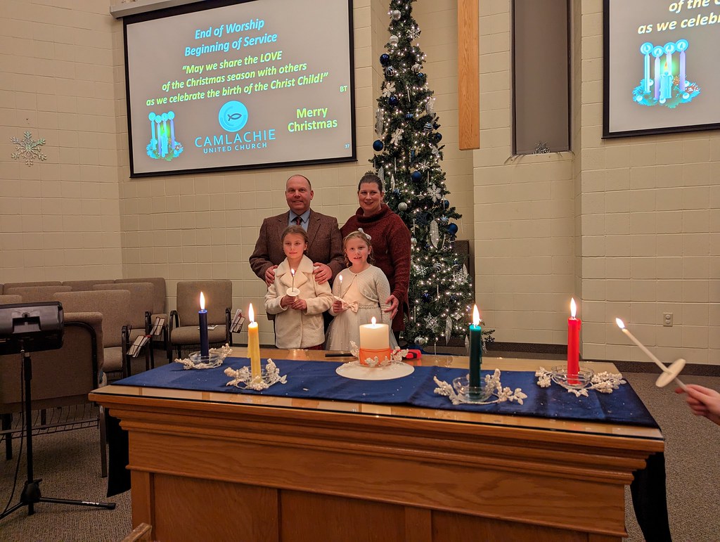 PXL_20221225_005414851.MP Camlachie United Church Flickr