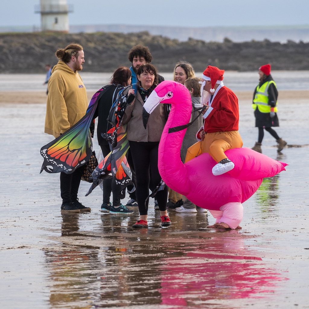 Porthcawl Christmas Morning Swim 2022 Part 3 (1) Porthcawl… Flickr