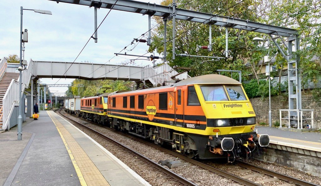 90005 ‘Freightliner’. BREL Crewe built Bo-Bo Electric Loco… | Flickr