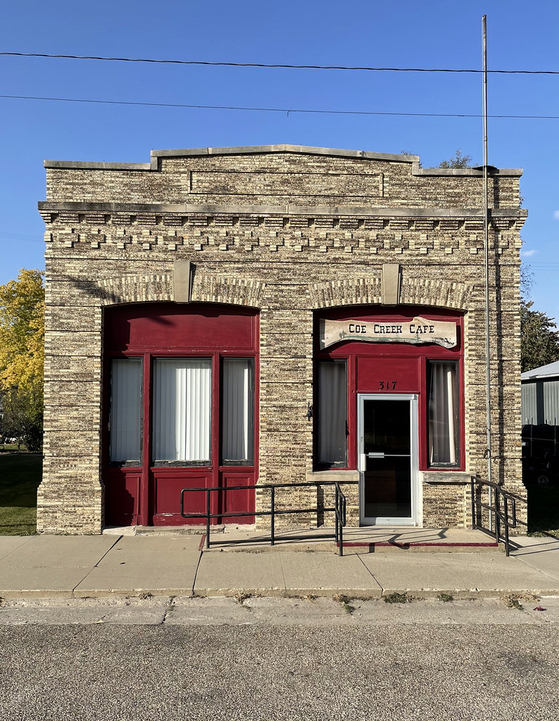 Coe Creek Cafe Villisca, Iowa cowyeow Flickr