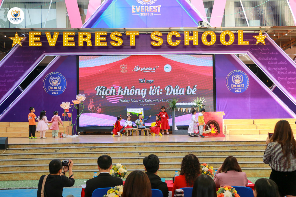 IMG_1164 Everest School Flickr