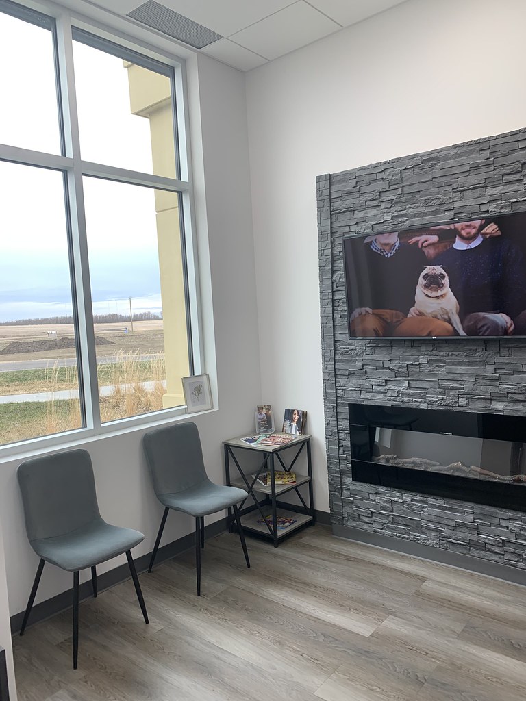 Waiting area of Serenity Dental vanpages.ca/serenitydenta… Flickr