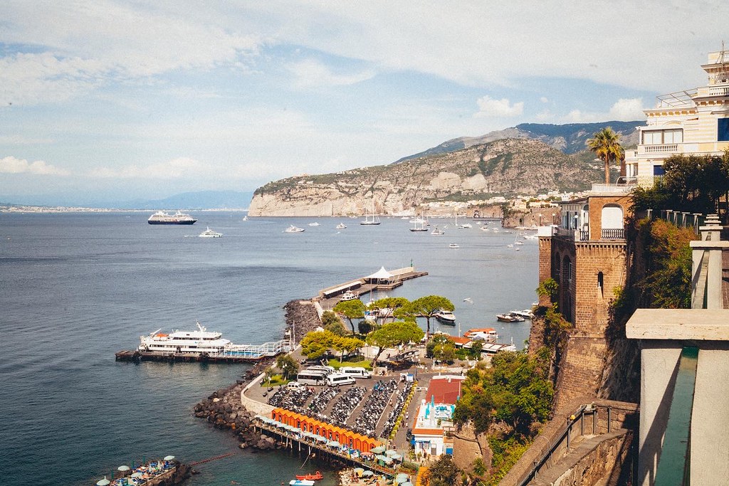 Sorrento Taken on a Canon EOS 5D with a Carl Zeiss Jena Fl… Flickr