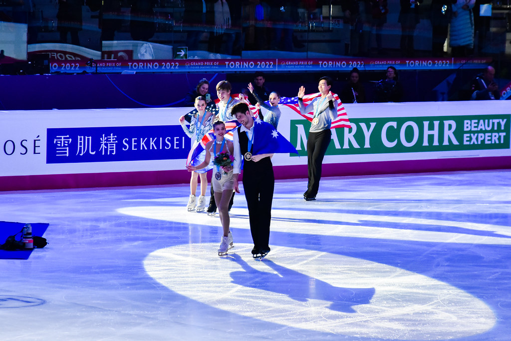 2022 Figure Skating Grand Prix Final_00_14 Medal ceremony… Flickr