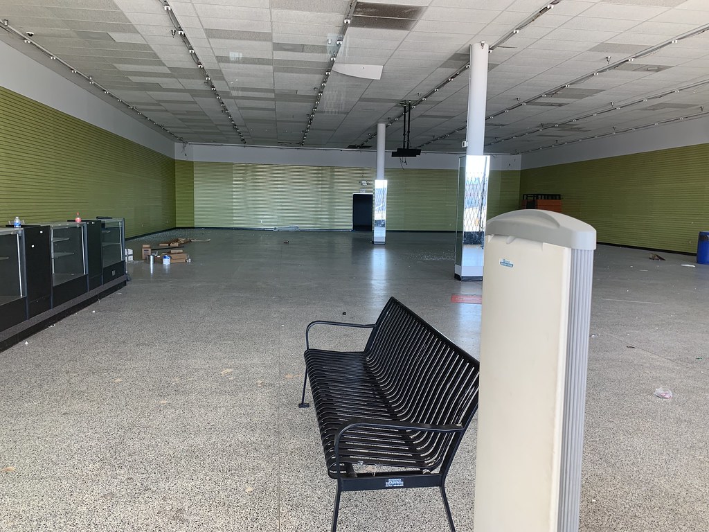 Shoe City interior (closed) a photo on Flickriver