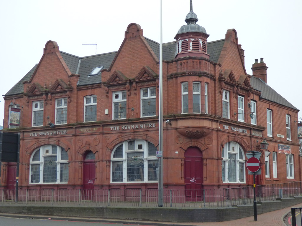 The Swan and Mitre Lichfield Road, Aston The former pubs… Flickr