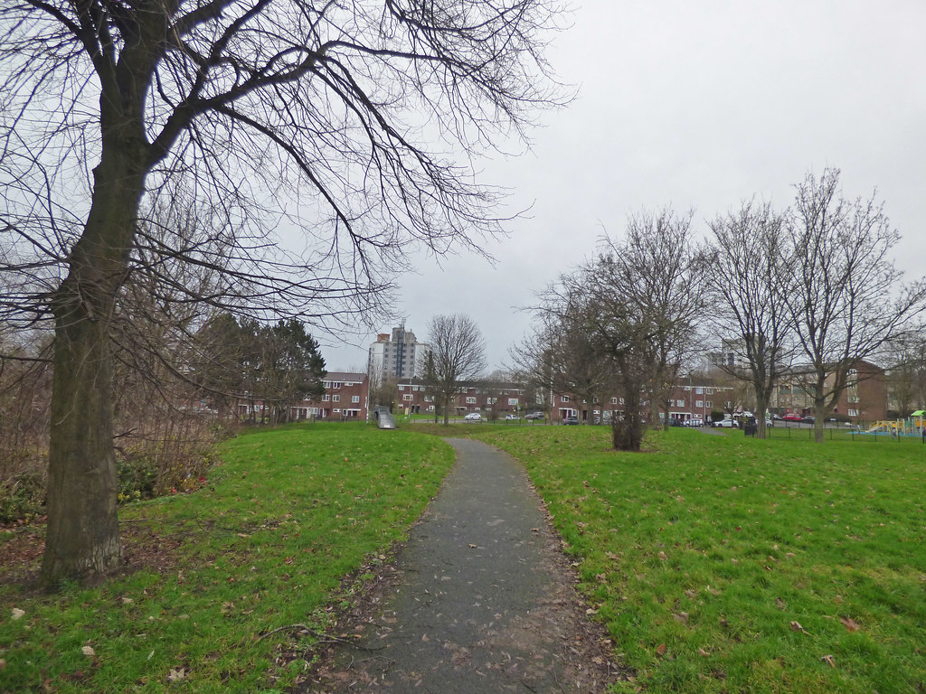 Bloomsbury Park Passing through Bloomsbury Park from Neche… Flickr