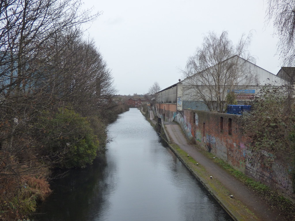 Birmingham & Fazeley Canal from Holborn Hill Birmingham & … Flickr