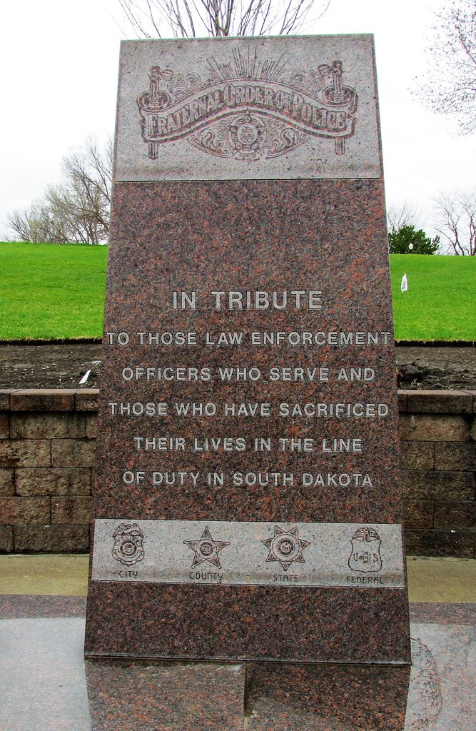 South Dakota Law Enforcement Memorial The South Dakota Law… Flickr