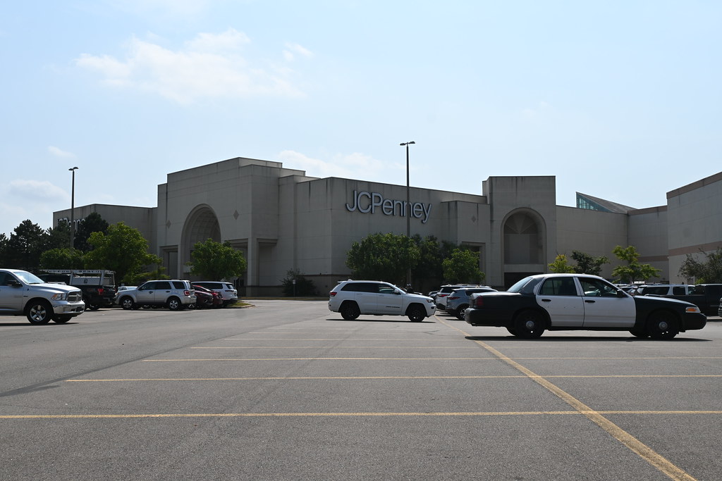 JCPenney River Town Crossing Grand Rapids MI gameking3 Flickr