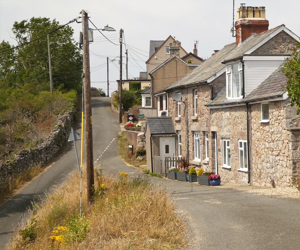 P1080727 (2) Llysfaen, Conwy, North Wales Mike Costello Flickr