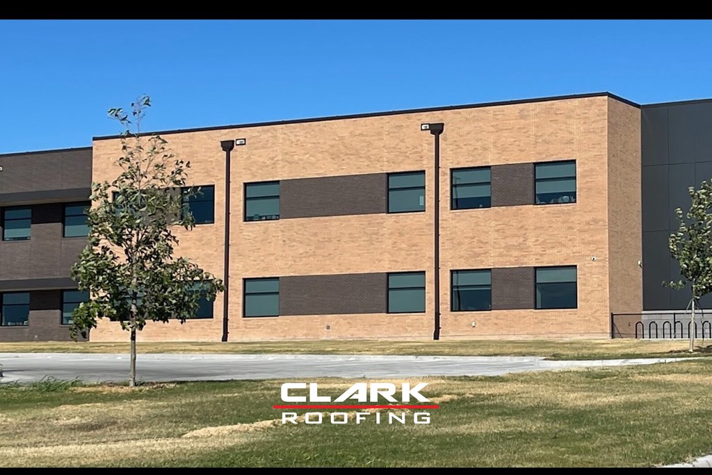 ClarkRoofingHewittParkHillElementarySchoolStanding… Flickr