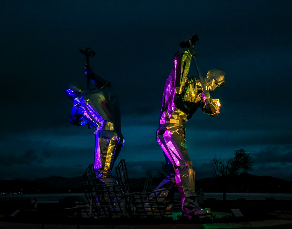 Port Glasgow shipbuilders Sculpture Illuminated Jim usher Flickr