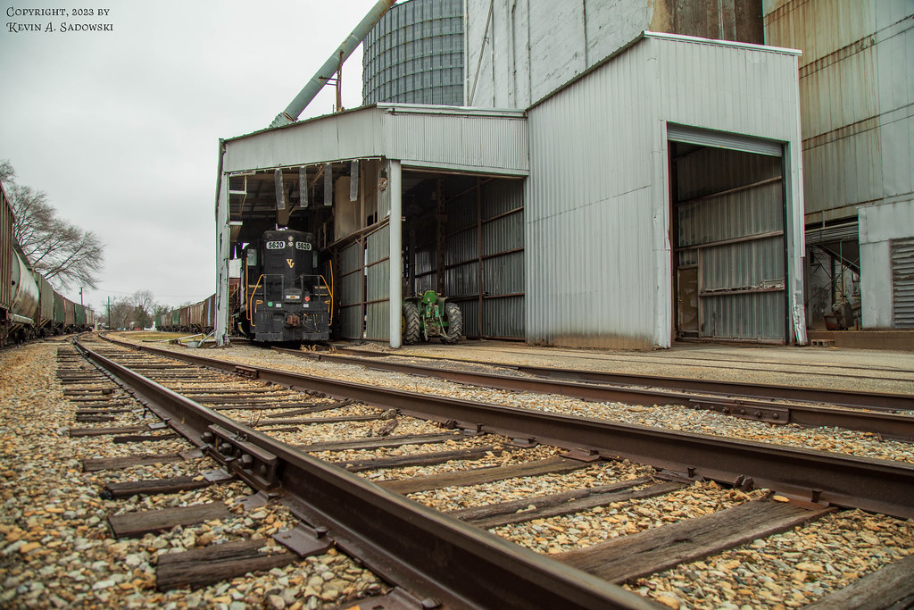 IBCX 5620 Sheldon, Illinois Vermillion Valley 5620 is se… Flickr