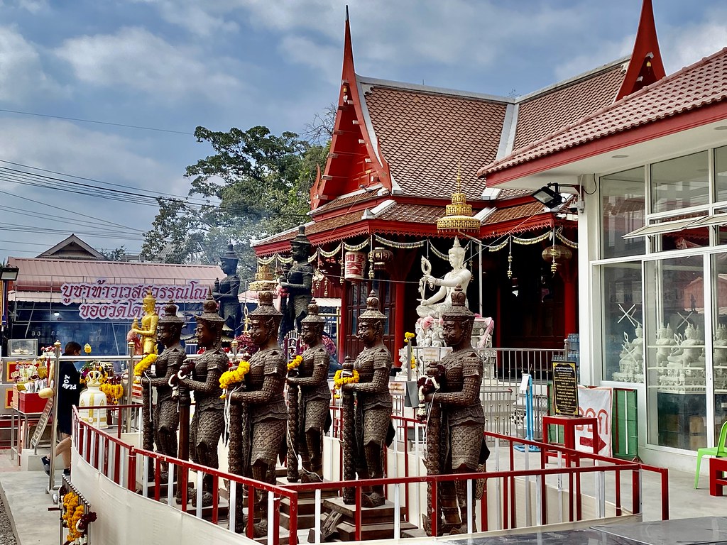 Wat Chulamanee Winning Lotto Temple This ancient Temple … Flickr