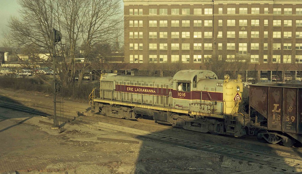 Erie Lackawanna RS3 1016 Mansfield, Ohio, 1975. Flickr