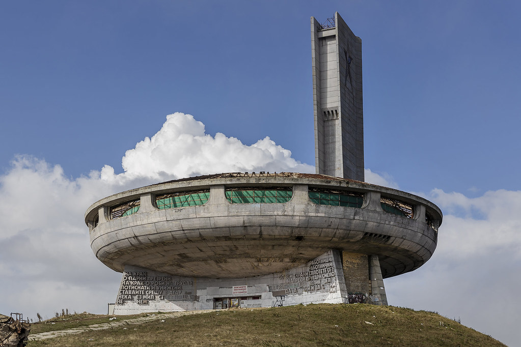 Monument House of the Bulgarian Communist Party / Buzludz… Flickr