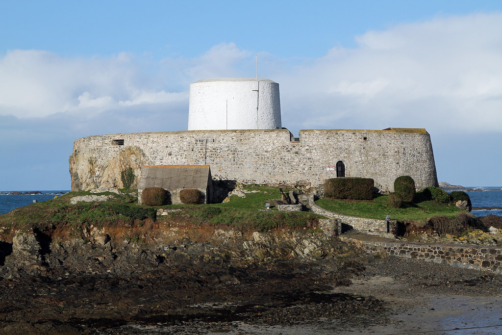Fort Grey "The Cup and Saucer" Rocquaine Bay, Guernsey Cha… Flickr