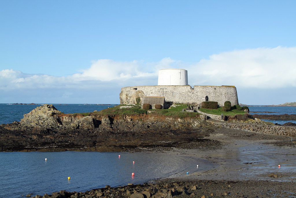 Fort Grey "The Cup and Saucer" Rocquaine Bay, Guernsey Cha… Flickr