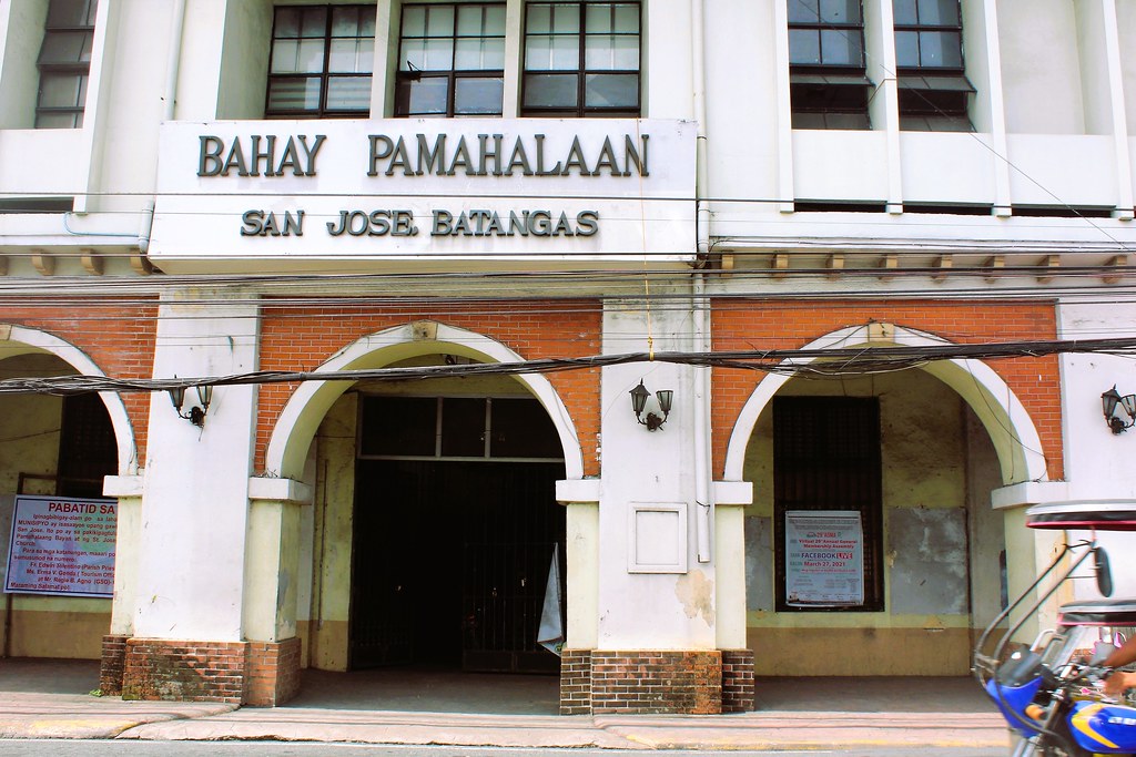 TOWN HALL Government Center of San Jose, Batangas in the P… Flickr