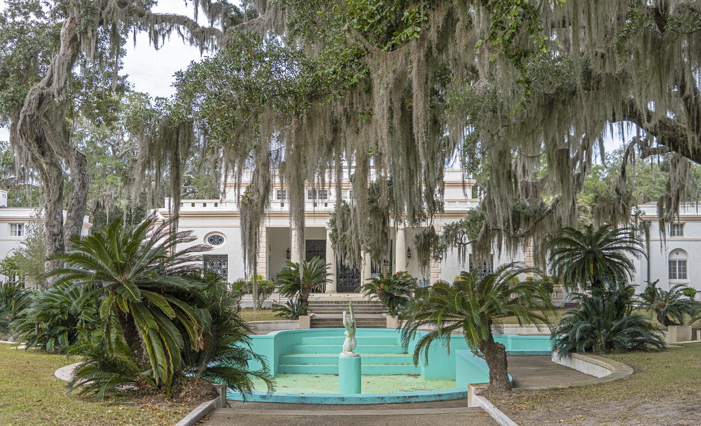 Reynolds' Mansion, Sapelo Island Ben Hagen Flickr