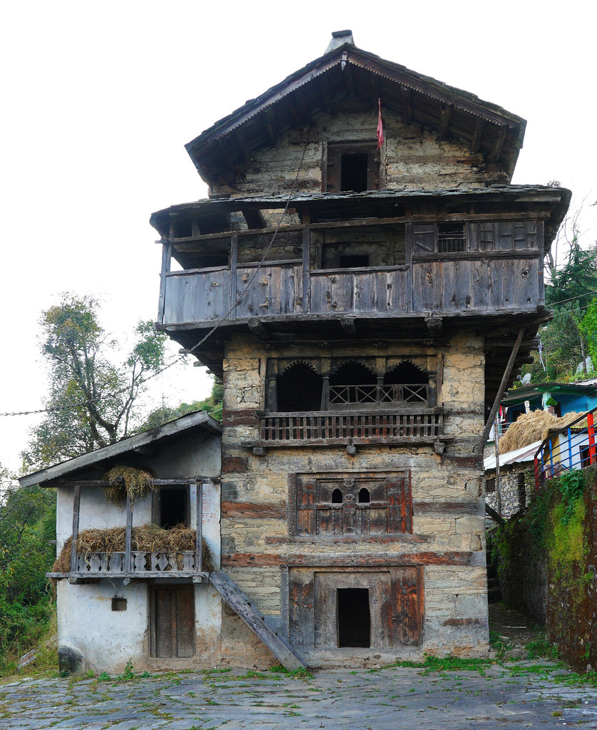500 Years Old House 500 years old house in Raithal village… Flickr