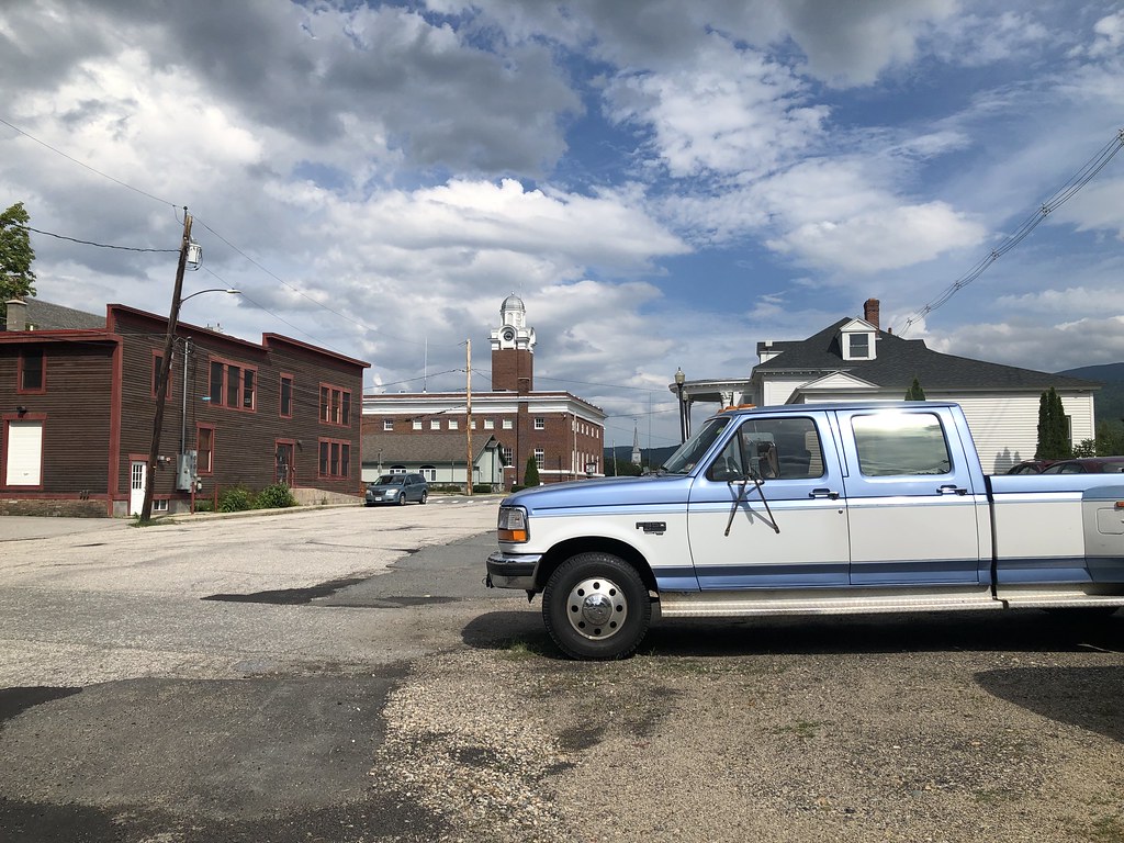 1996 Ford F350 & Downtown Gorham, NH VIN 1FTJW35F8TEB316… Flickr