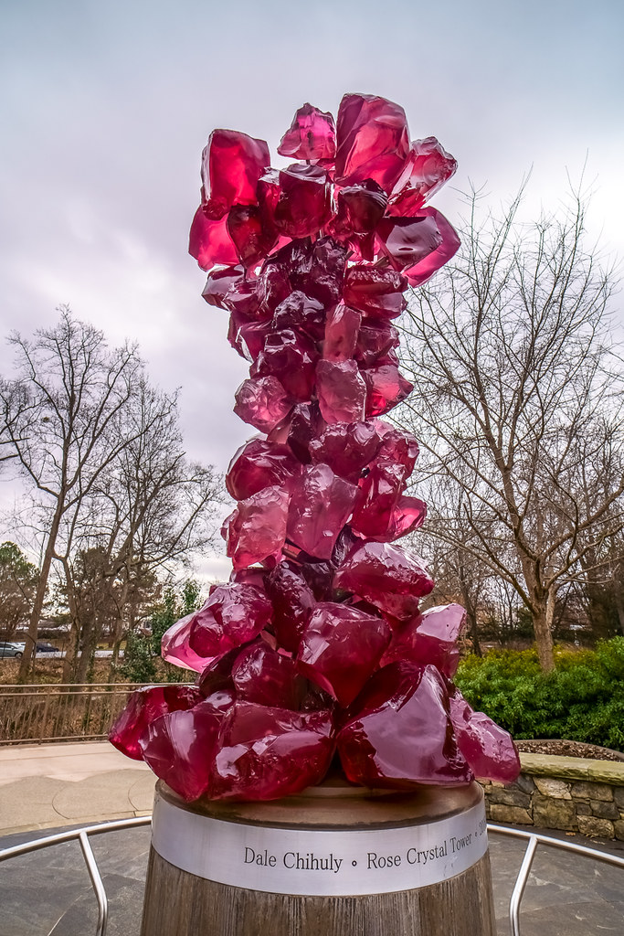 Rose Crystal Tower a.k.a. the pink tower, by Dale Chihuly.… agasfer