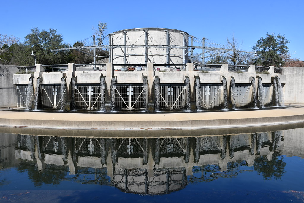 San Antonio River Flood Diversion Tunnel Outlet (San Anton… Flickr