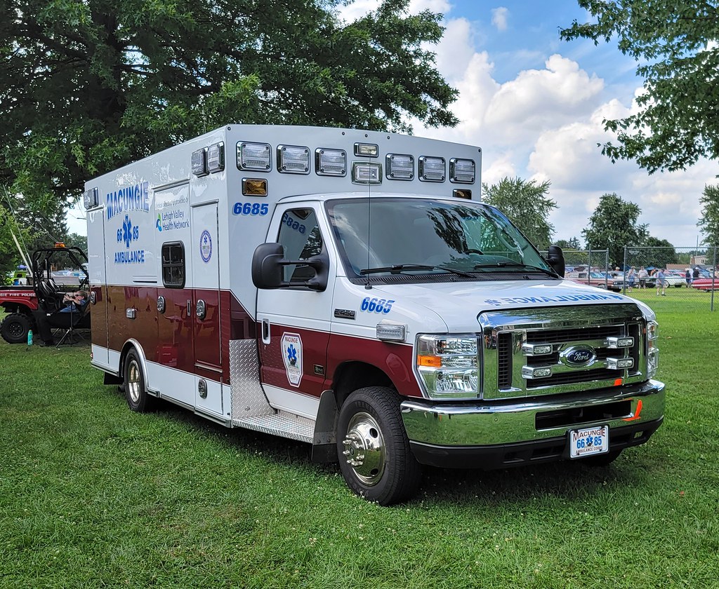 Macungie Ambulance Corps Macungie Borough PA Ford E45… Flickr