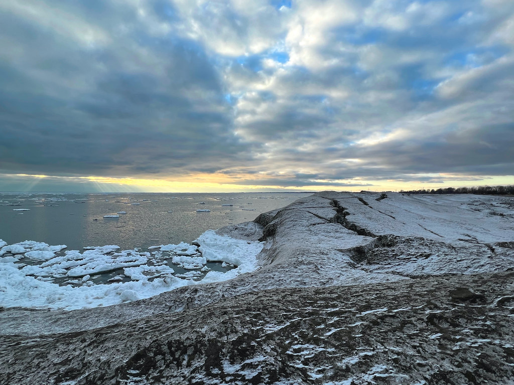 Erieau, Ontario 7 January 2023 gt_hawk63 Flickr