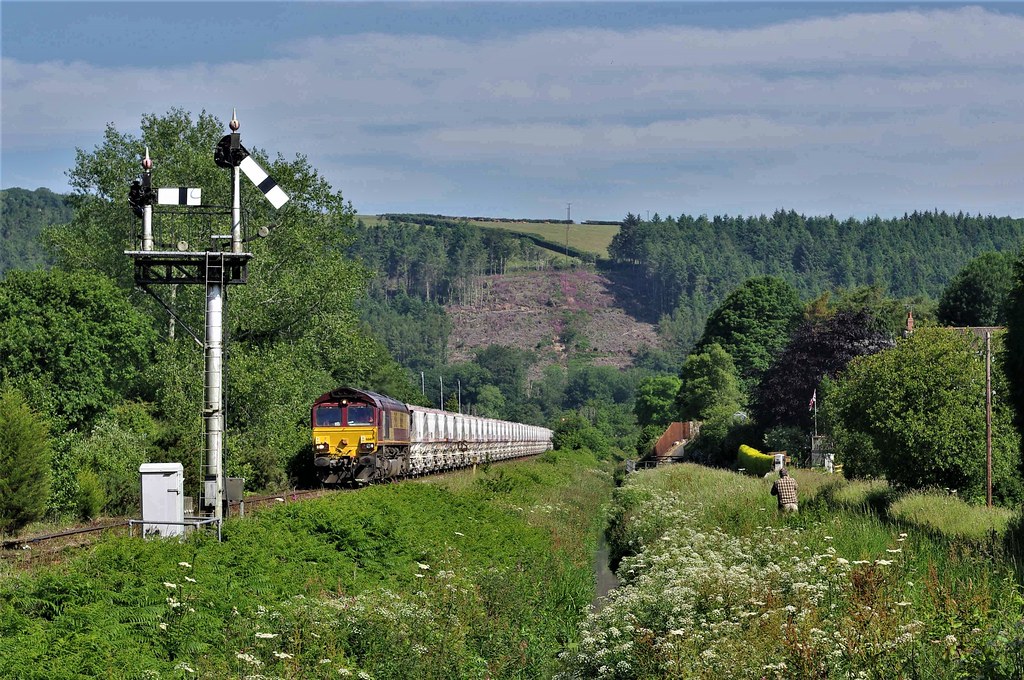 Approaching St. Blazey in the blazing sun 20110603014 Flickr