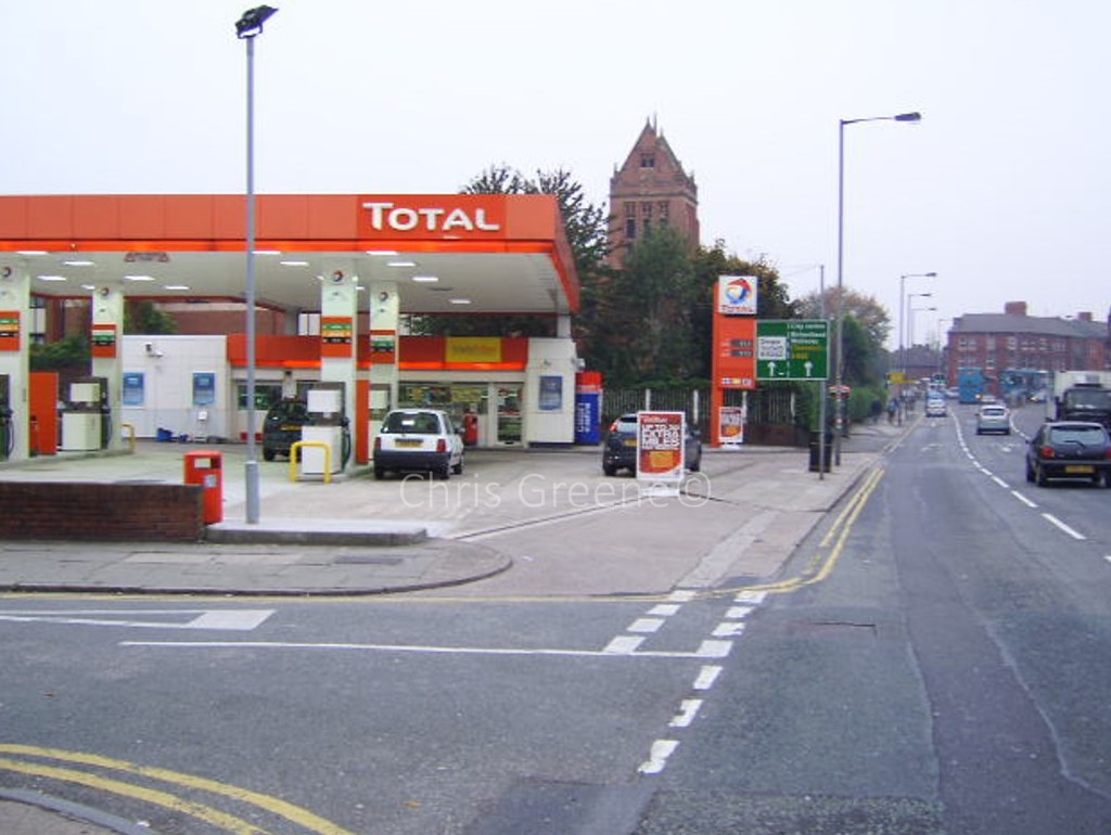 Liverpool, Smithdown Road service station, L15 5AH, Octobe… Flickr
