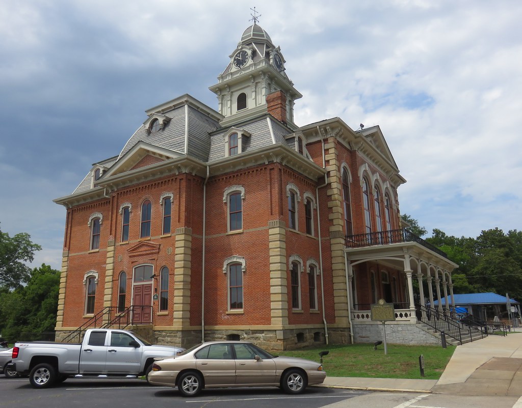 Hancock County Courthouse (Sparta, Built in 1881,… Flickr