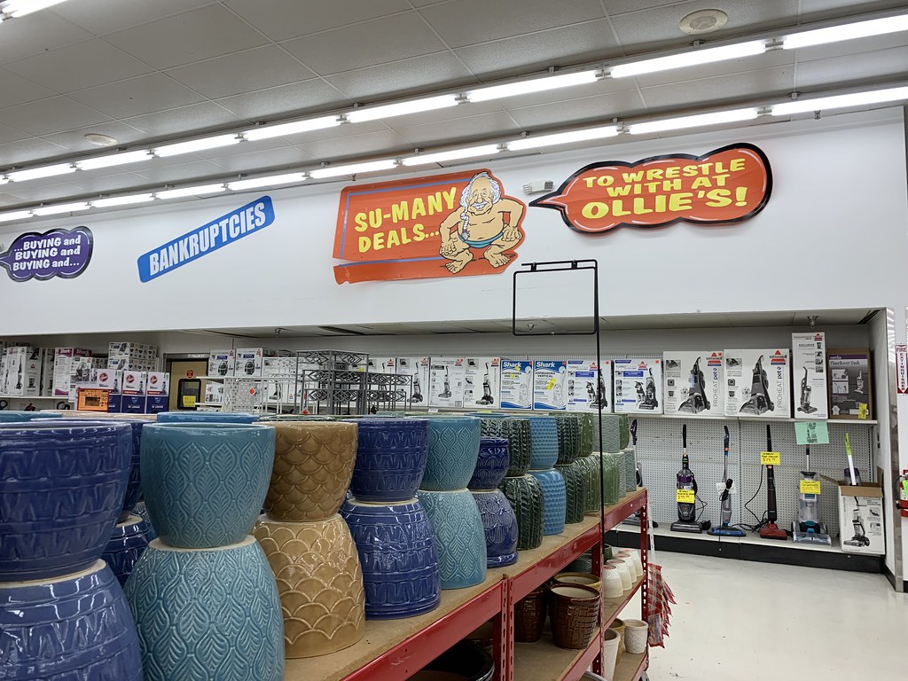 Ollie's Bargain Outlet interior Ollie's Bargain Outlet 12… Flickr