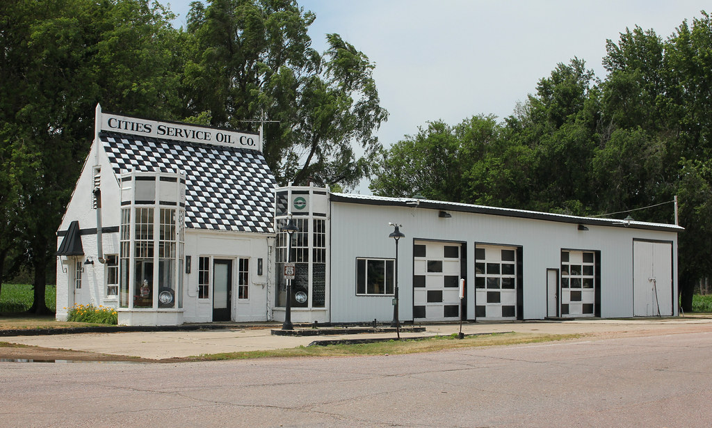 Cities Service Station Correctionville, IA According to … Flickr