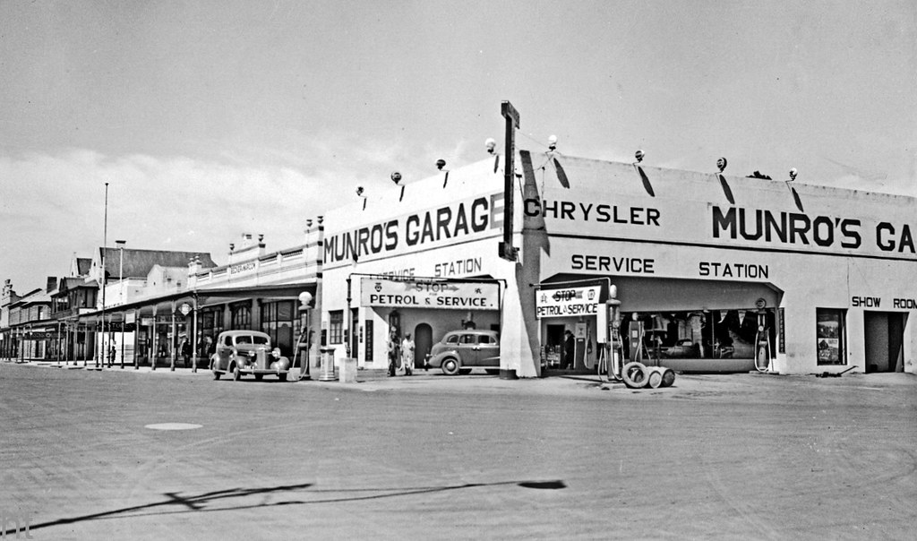 Aliwal North. Munro's Garage, Somerset Road HiltonT Flickr