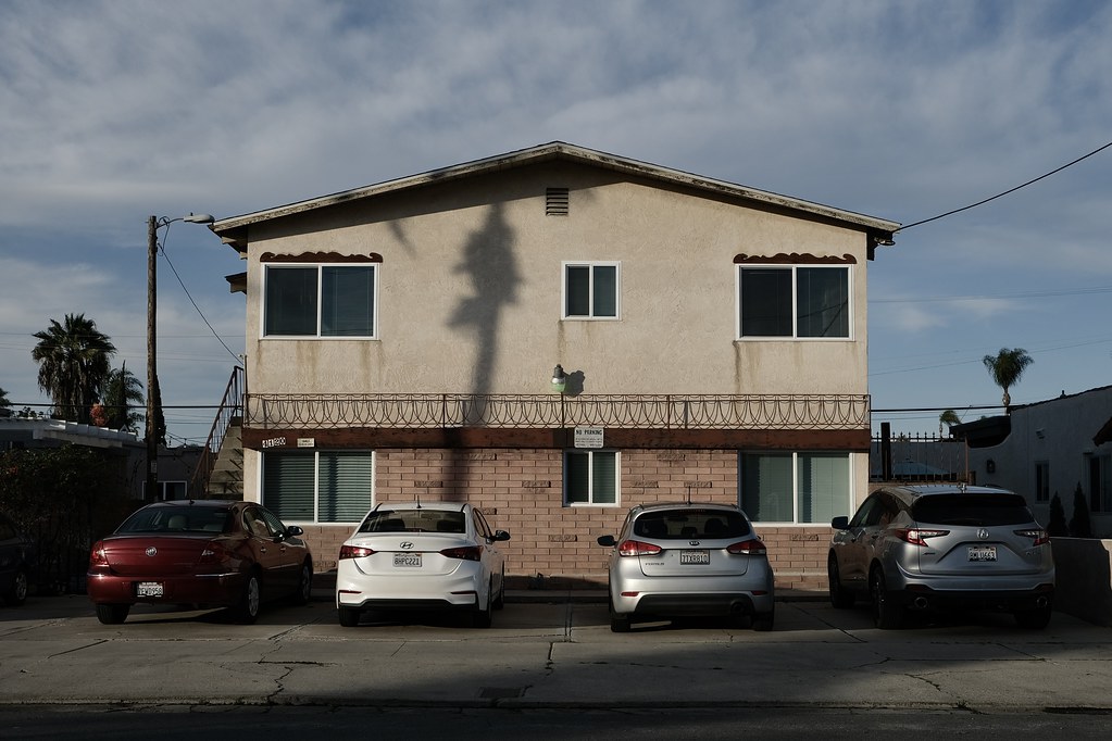 Apartment House Kensington, San Diego. TMVissers Flickr
