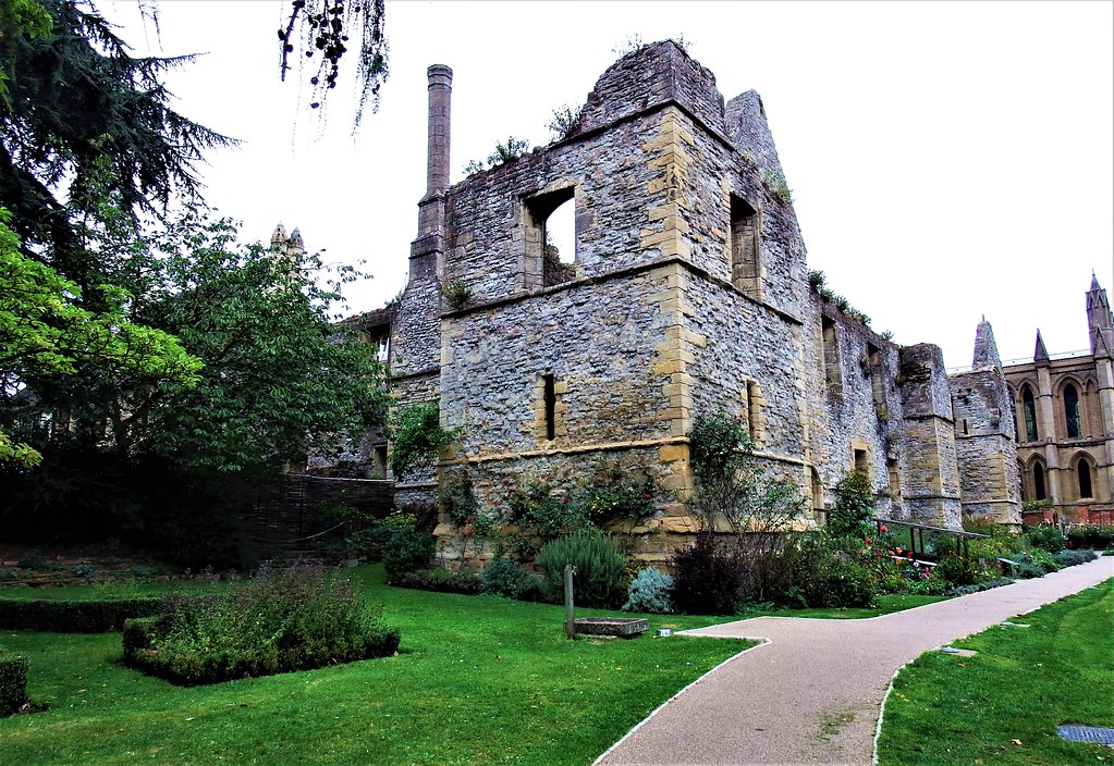 The Ruins in the Palace Gardens. Southwell. Taken in South… Flickr