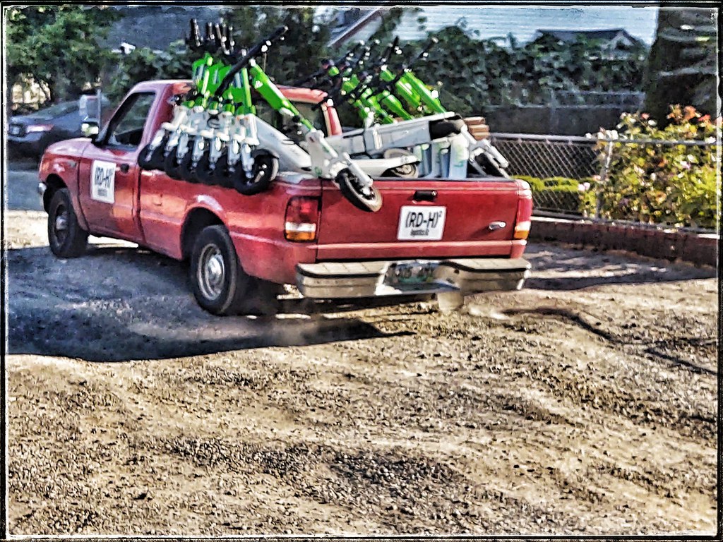 Scooter Pickup on the Move Captured in my Russellville nei… Flickr