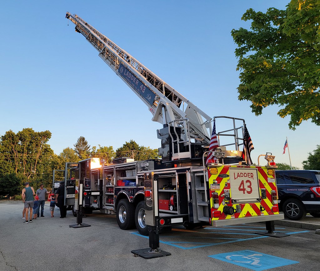 Plymouth Fire Co Plymouth Twp PA Ladder 43 2013 Pier… Flickr