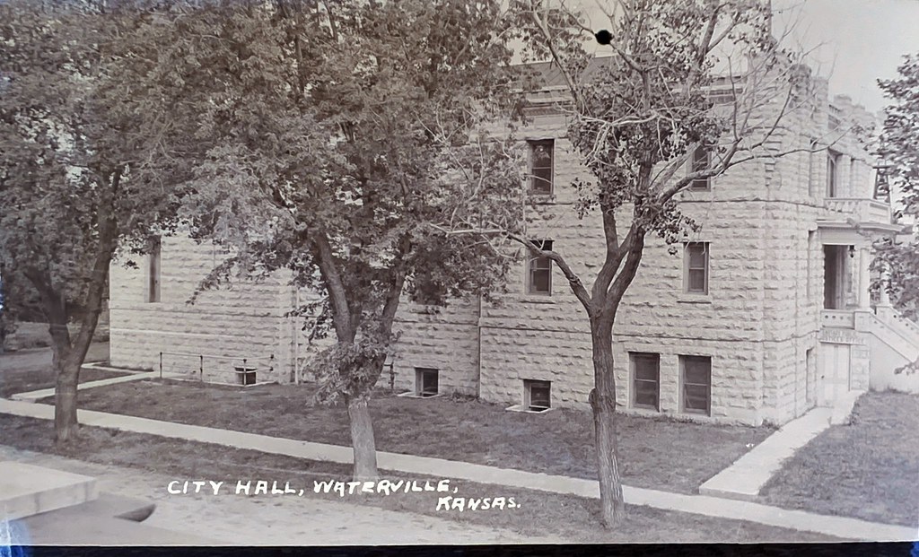 City Hall, Waterville, KS BR Museum Flickr