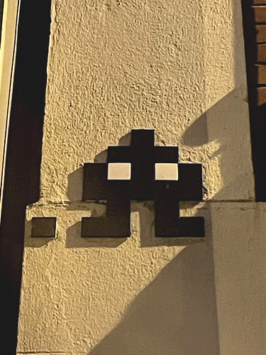 PA_434 | Paris #pa_434 #invaderwashere #reactivationteampari… | Flickr