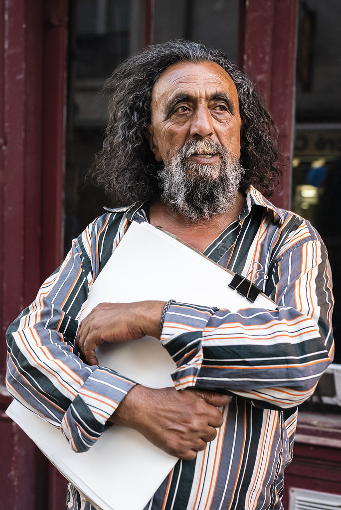 Page blanche Un artiste de Montmartre à Paris cet été. Marc Vazart Flickr