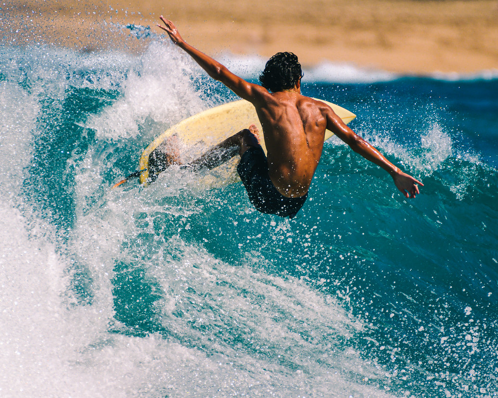 Surfing Tunnels/Cannons Haena Beach, Kauai mikevanbaker Flickr