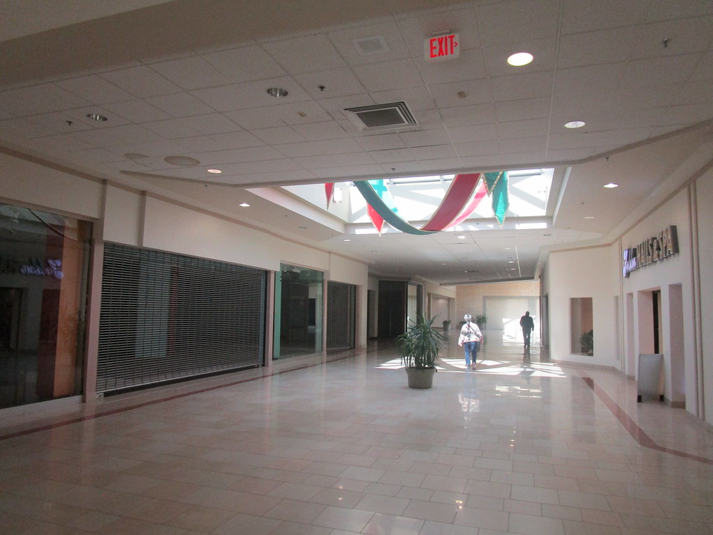 Coventry Mall Pottstown, PA. April 2022. … Flickr