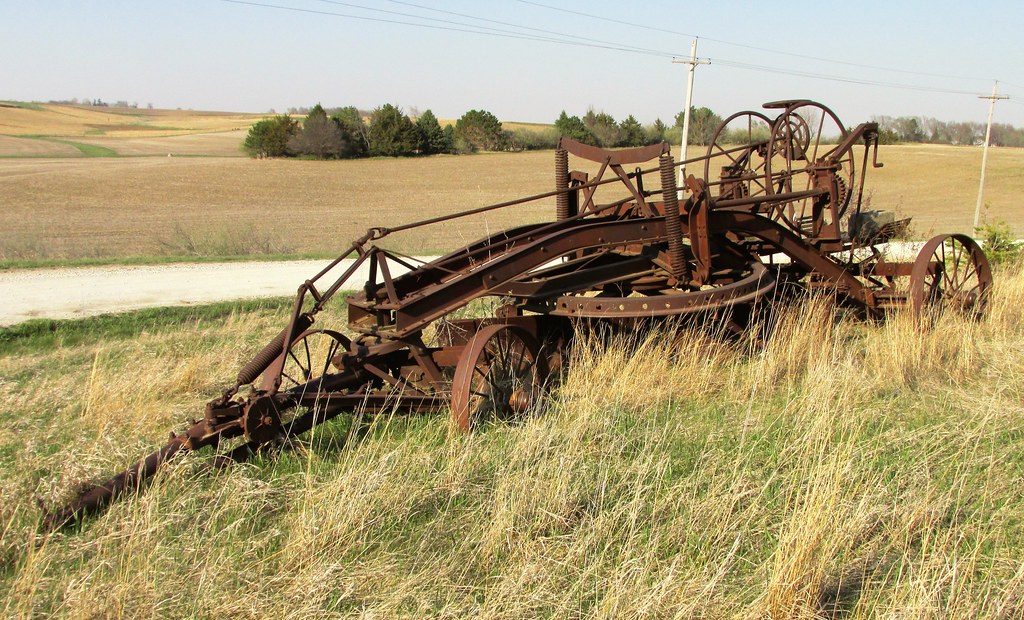 Iowa Rusted Farm Equipment a photo on Flickriver