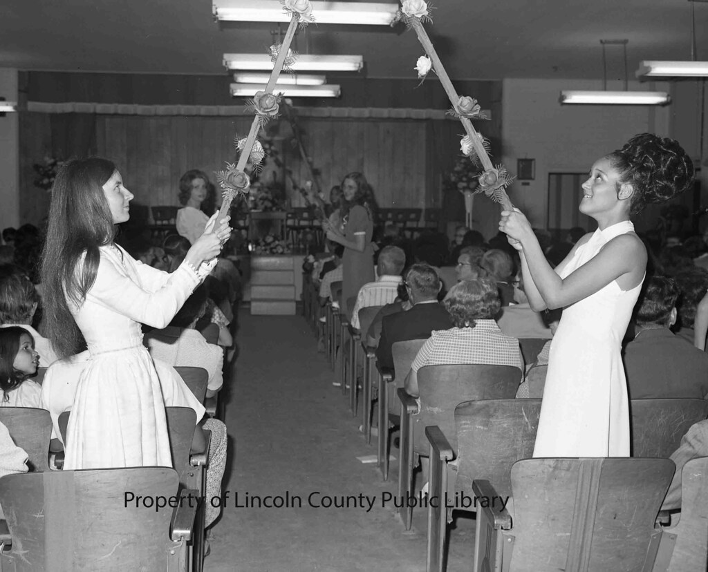 West Lincoln Graduates 1974 3 LLF archives2 Flickr