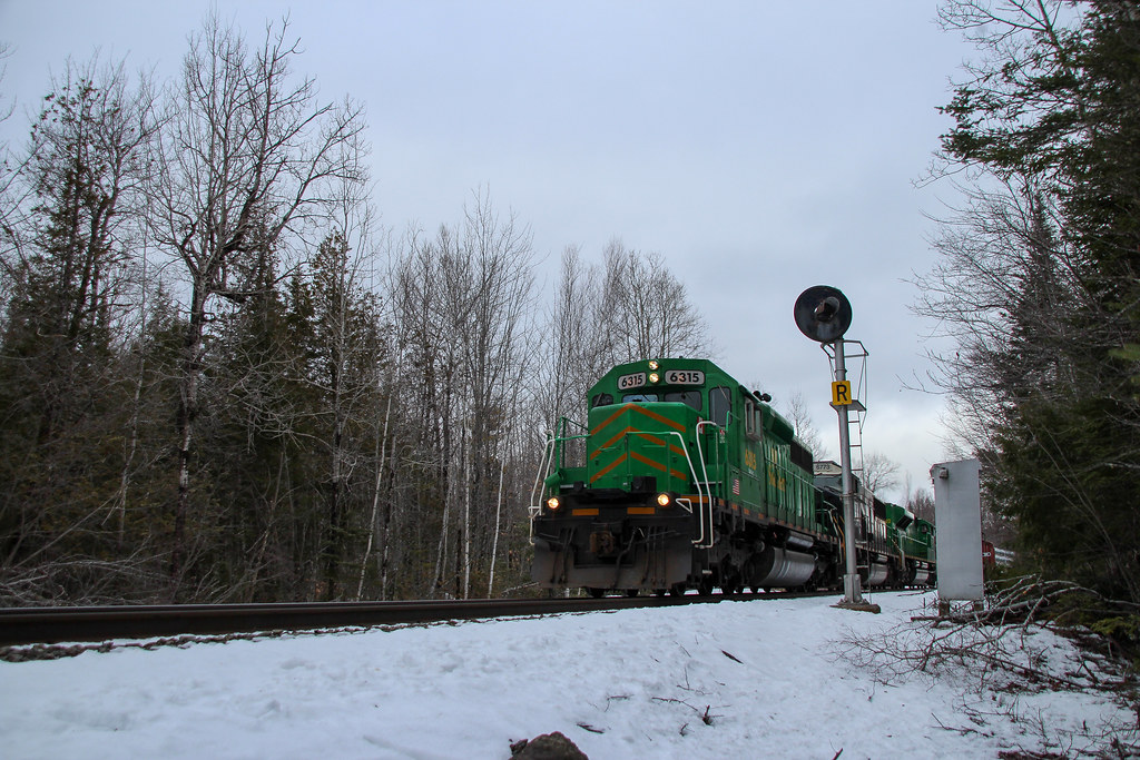 The Woods of Lambert Lake Eastern Maine Railway Train 907… Flickr